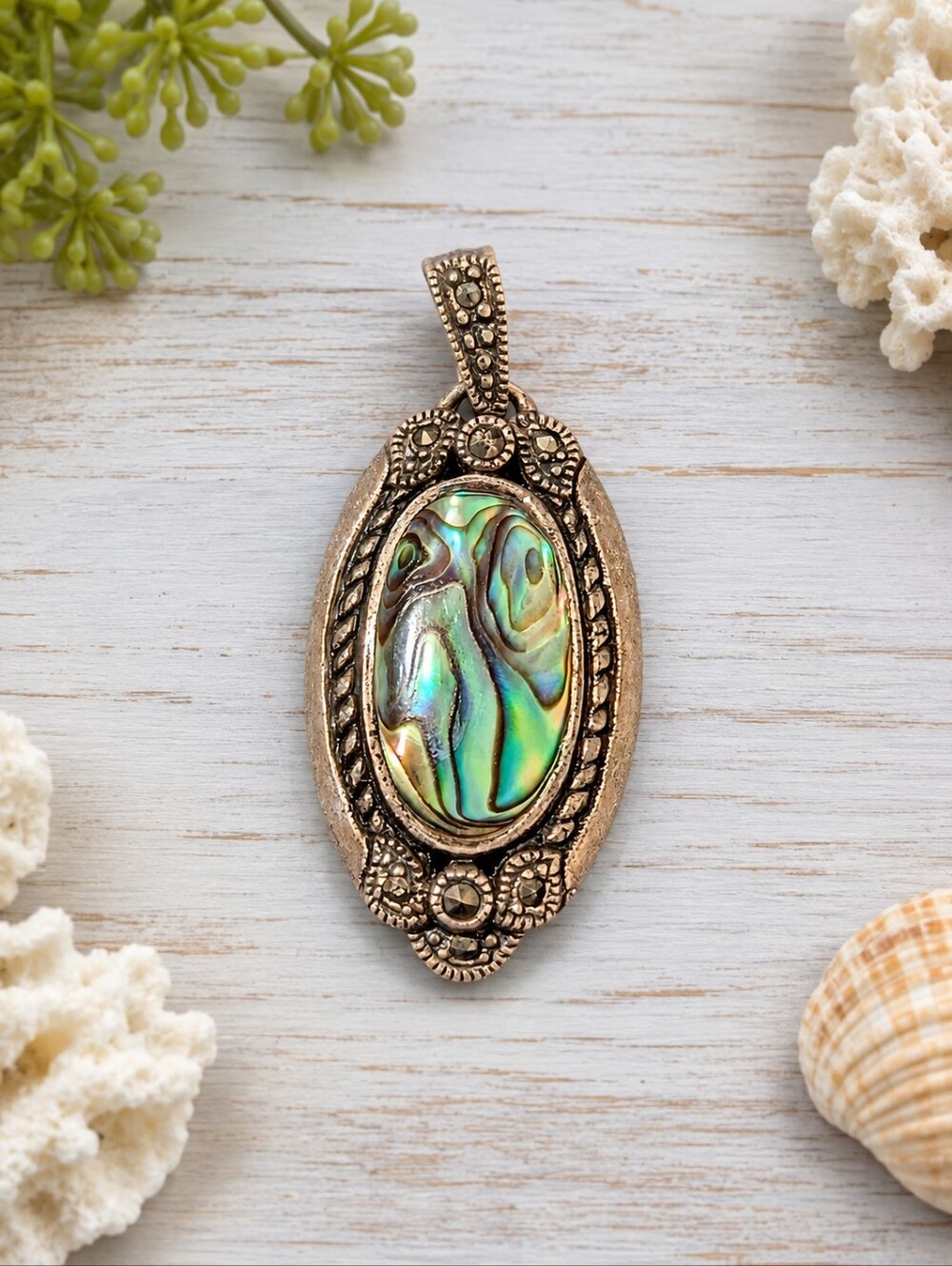 *VINTAGE* Abalone Shell And Marcesite 925 Sterling Silver Pendant